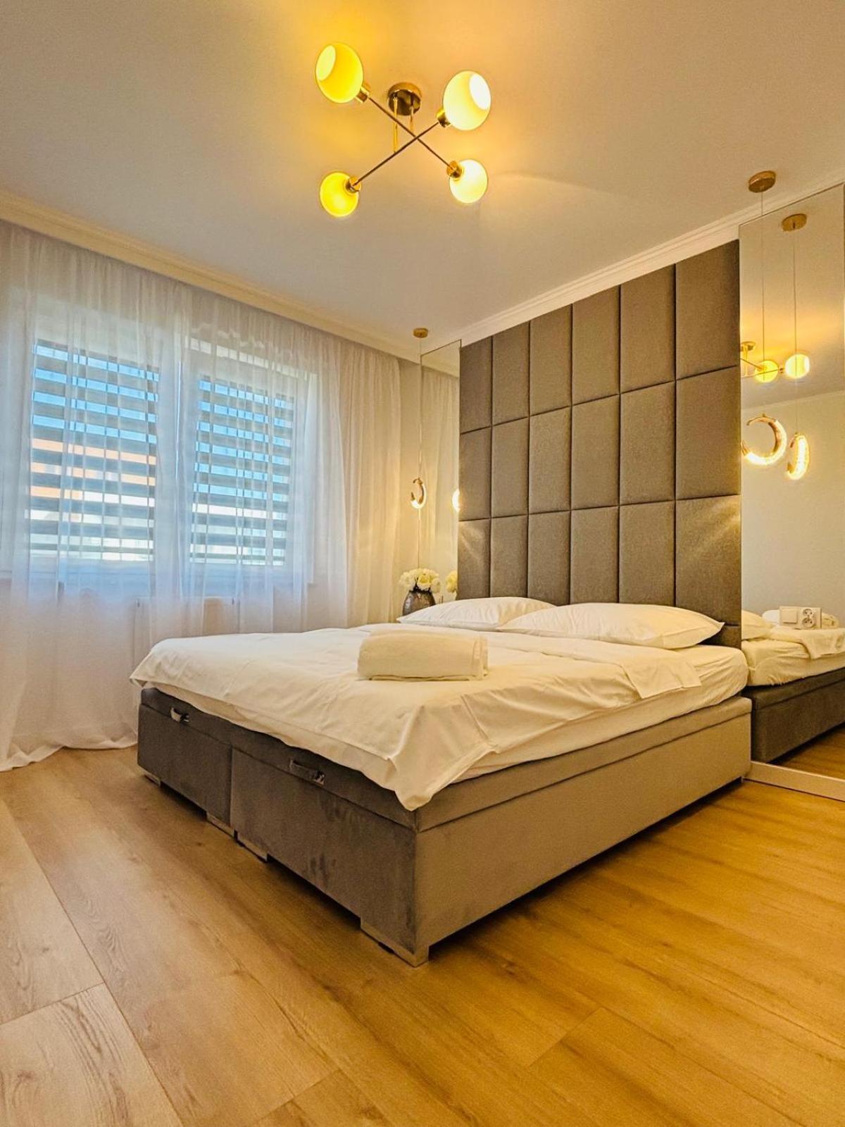 Apartment 3 Bedrooms Premium Bella White For 8 Guests With Ac And Underground Parking Rzeszow